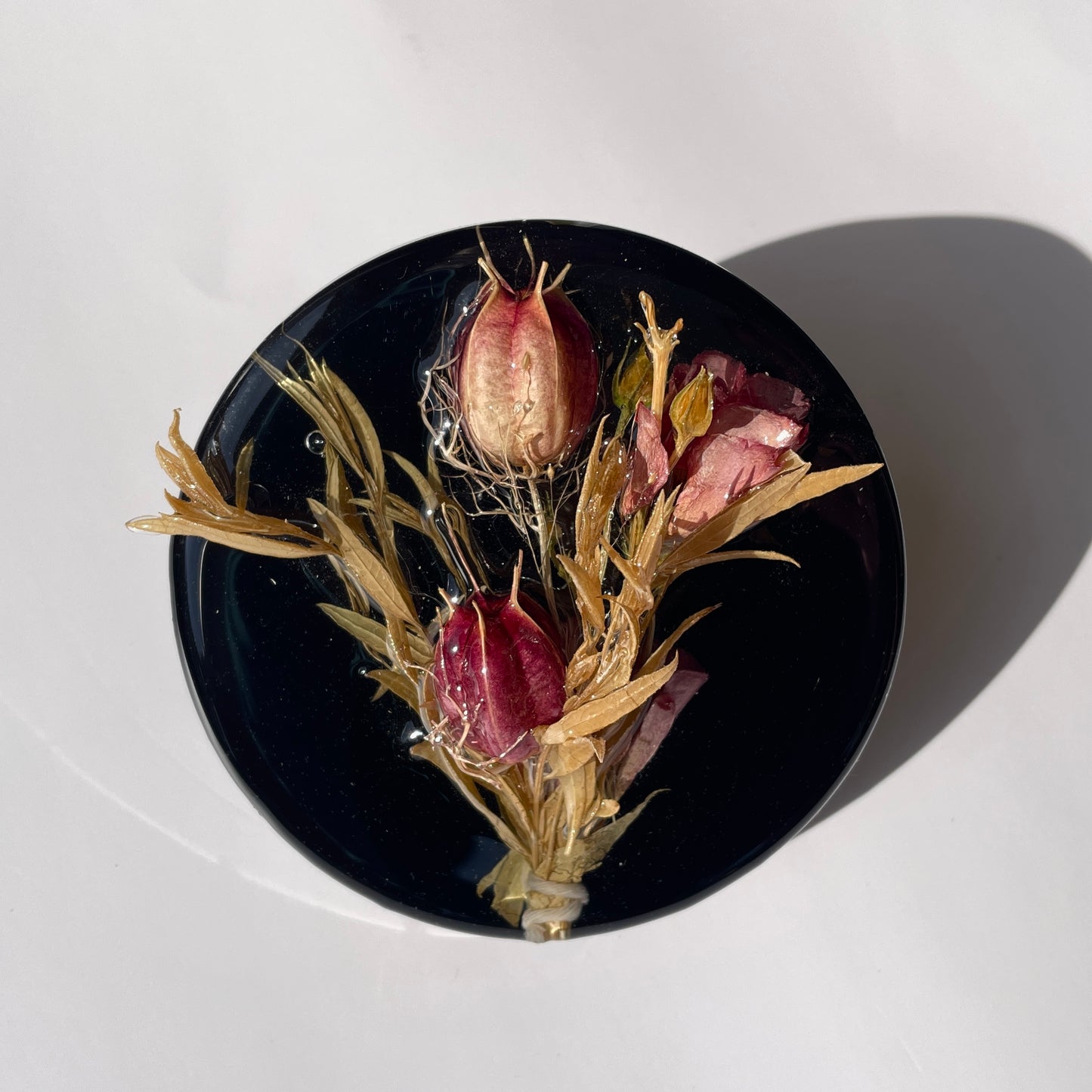 Nigella, Lisianthus, Solid Black