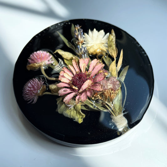 Zinnia, Gomphrena, Strawflower, Statice, Lavender, Black